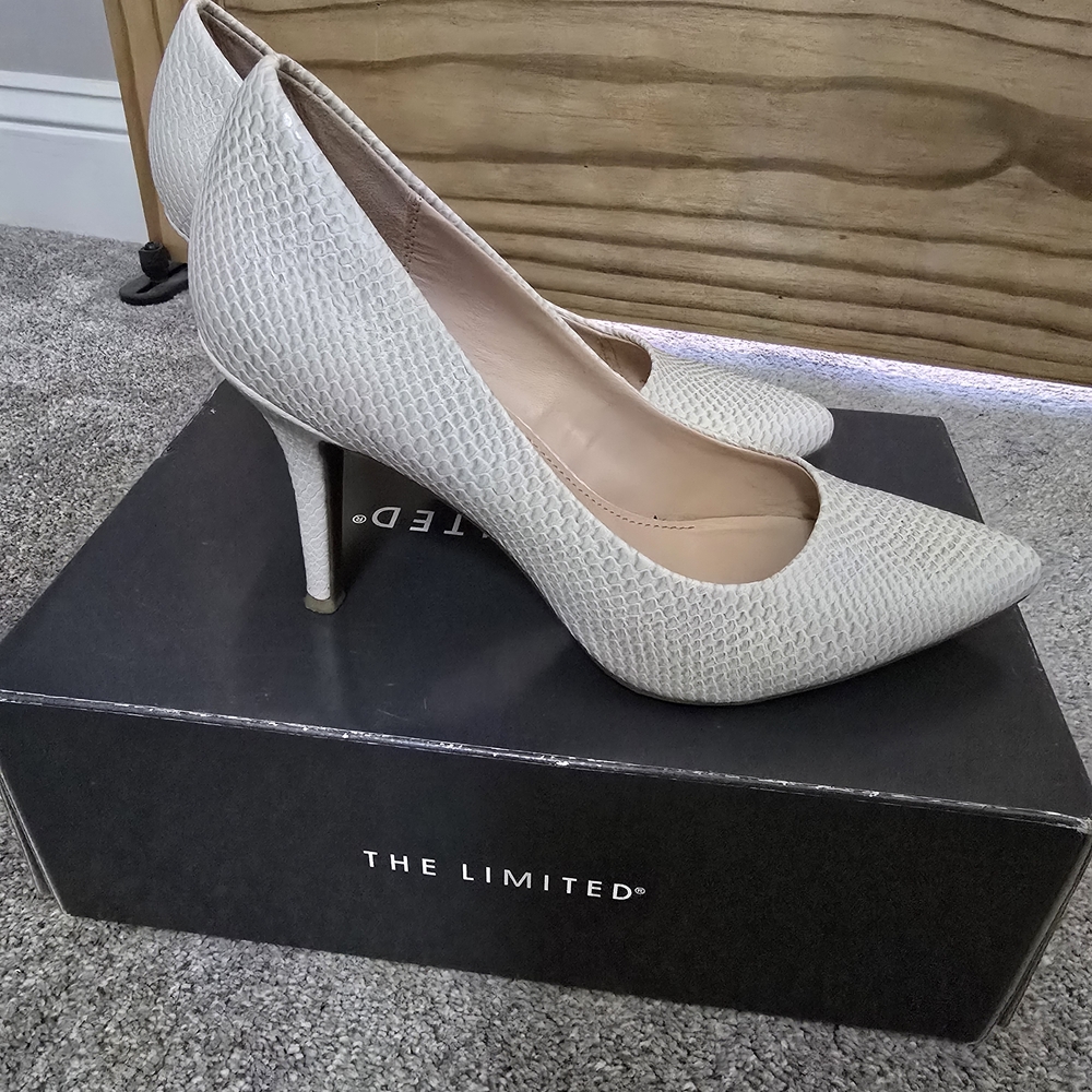 The Limited Cream Textured Heels